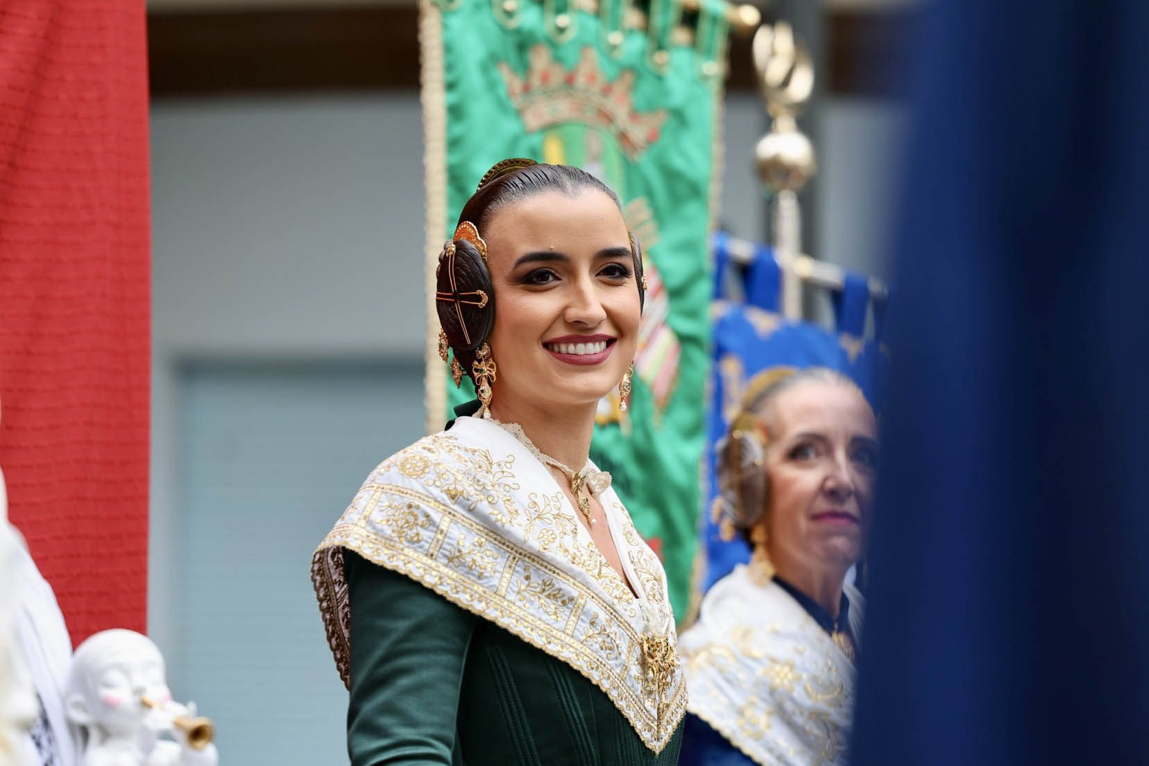 aderezos de fallera Valentia