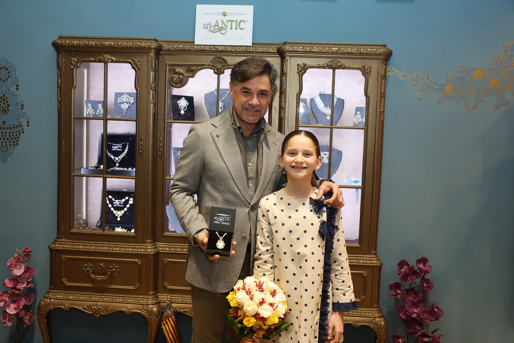 aderezos de fallera Valentia