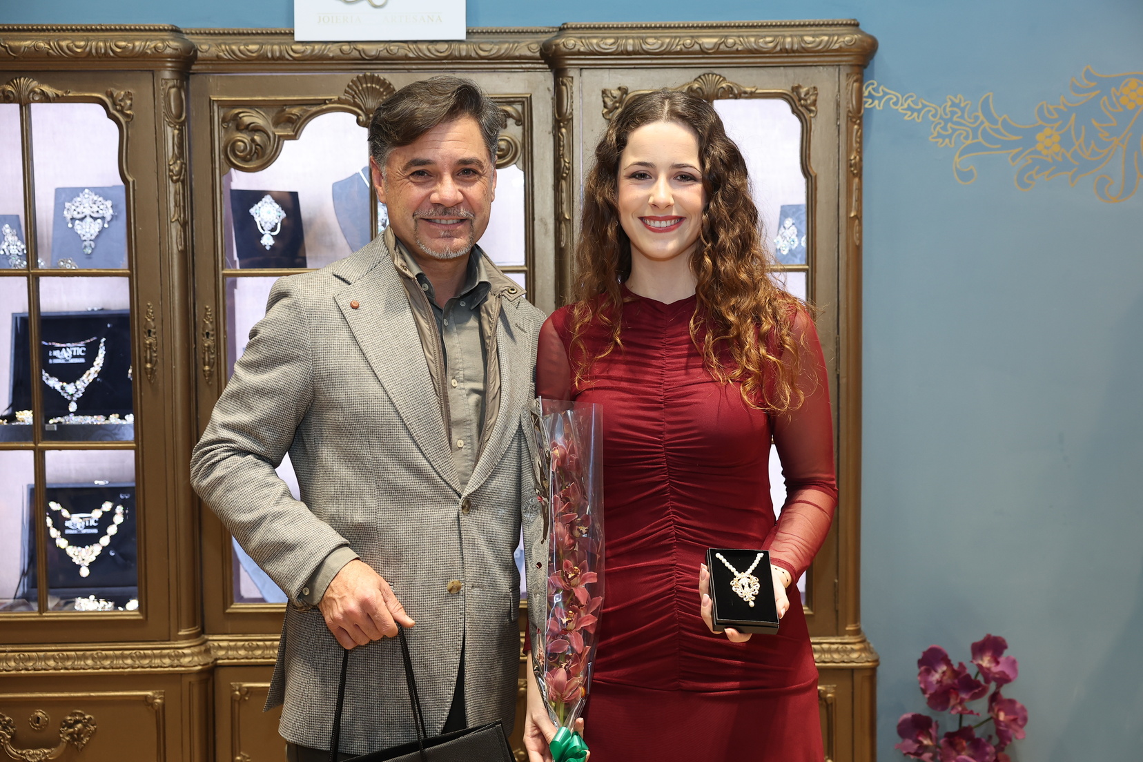 aderezos de fallera Valentia