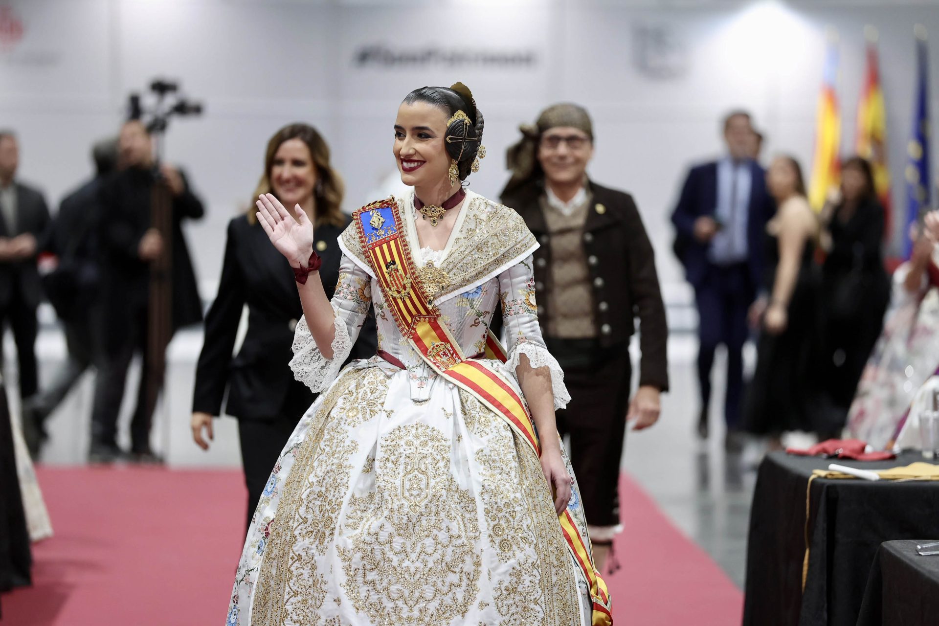 aderezos de fallera Valentia