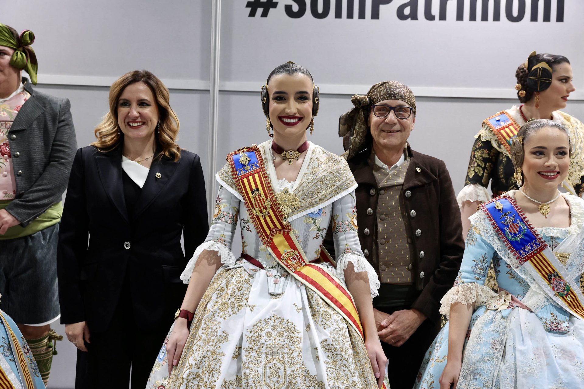 aderezos de fallera Valentia